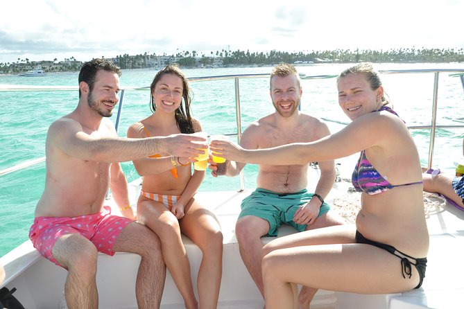 Punta Cana Combo Tour: Snorkeling, Catamaran Cruise & Parasailing - Parasailing from Cortesito Beach