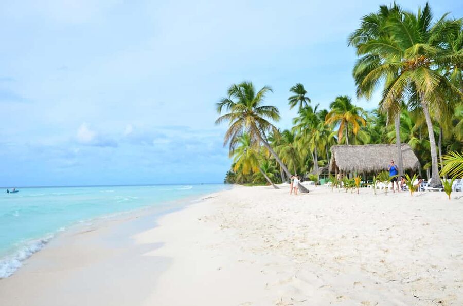 Punta cana: Island Escape to Saona • catamaran & Beach lunch - Mama Diaris can make a multilingual group easier
