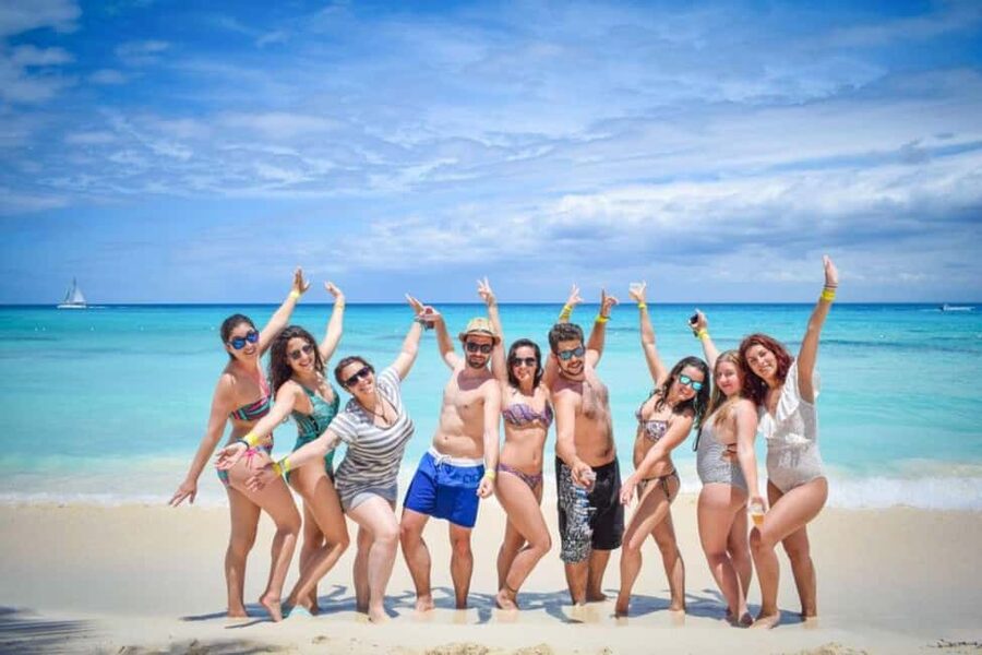 Punta Cana - Santo Domingo: Saona Island VIP Catamaran Tour - Caribbean lunch and an open bar