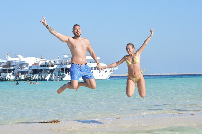Ras Mohamed & White Island luxury Yacht Trip Sharm el Sheikh - Lunch on the yacht: useful, simple, and not a highlight for everyone