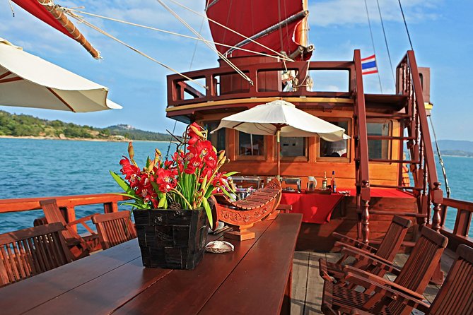Red Baron Chinese Sailboat Tour from Koh Samui - What the eight-hour schedule feels like