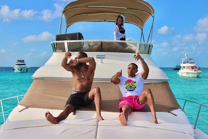 Rent a Private 46ft Yacht in Cancun - What happens on the two-hour Cancun Bay cruise