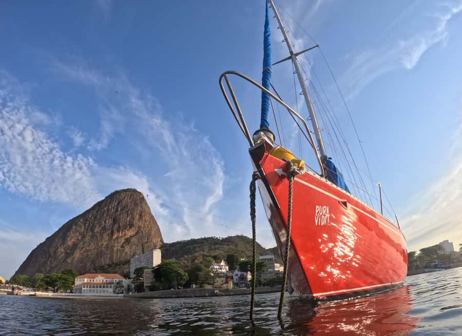 Rio de Janeiro: Sailing Sunset Tour with Snacks and Drinks - Setting sail from Urca