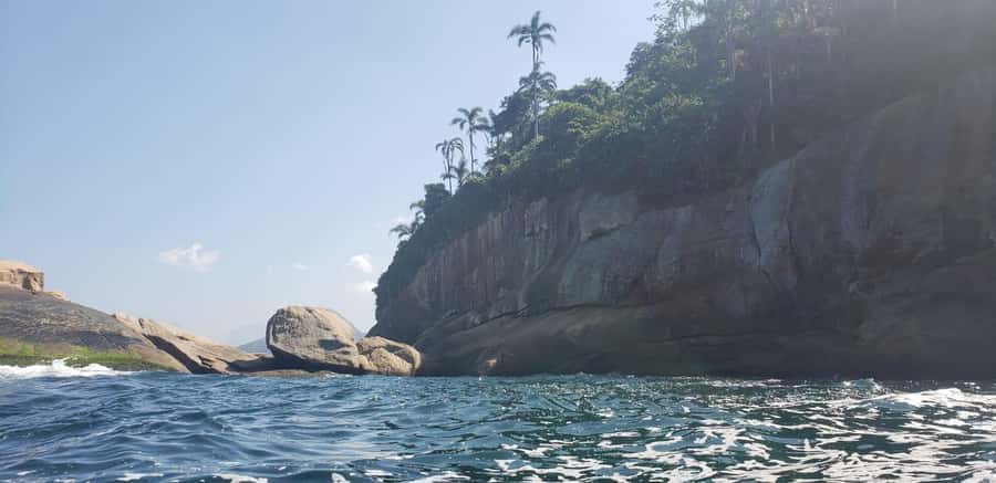 Rio de Janeiro: Sailing Sunset Tour with Snacks and Drinks - Drinks, fruit, and simple snacks on board