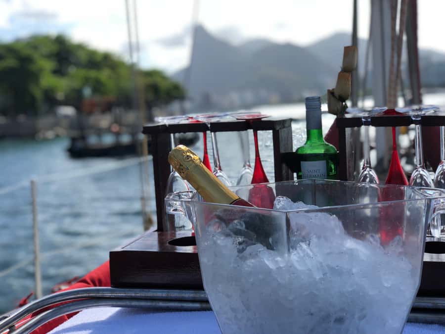 Rio de Janeiro: Sunset Sailing Tour - A small boat makes a big difference