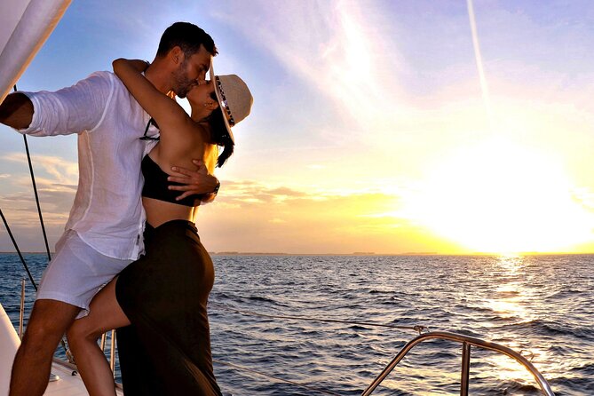 Riviera Maya Luxury Sunset Sailing plus Light Dinner and Open Bar - What the two-hour cruise feels like