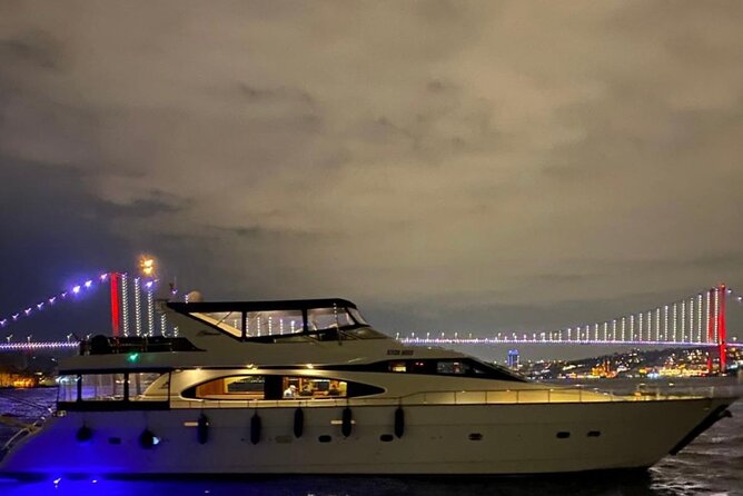 Romantic Night Cruise Live Violinist - Anadolu Hisarı and Küçüksu Palace