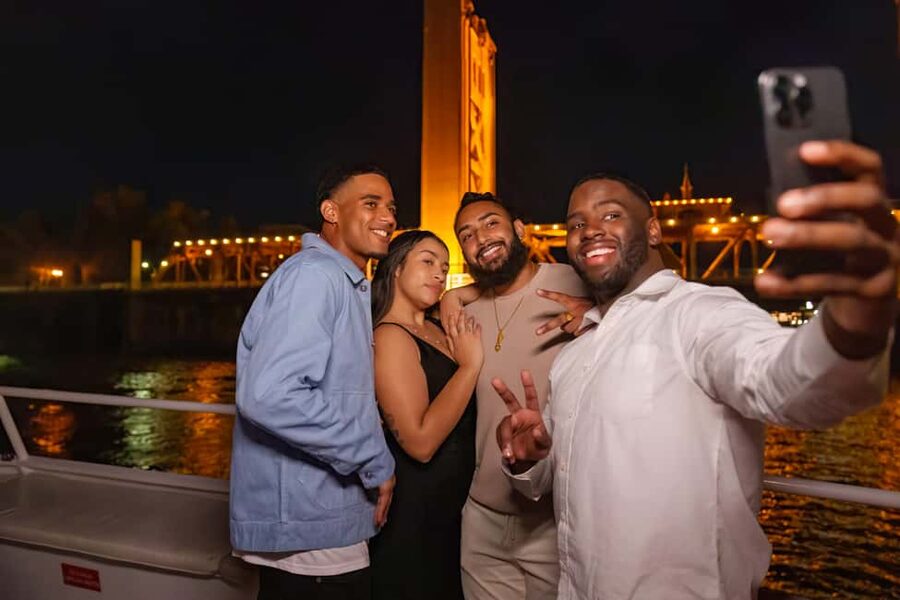 Sacramento: City Cruises Rock The Yacht River Cruise - Passing Beneath Tower Bridge