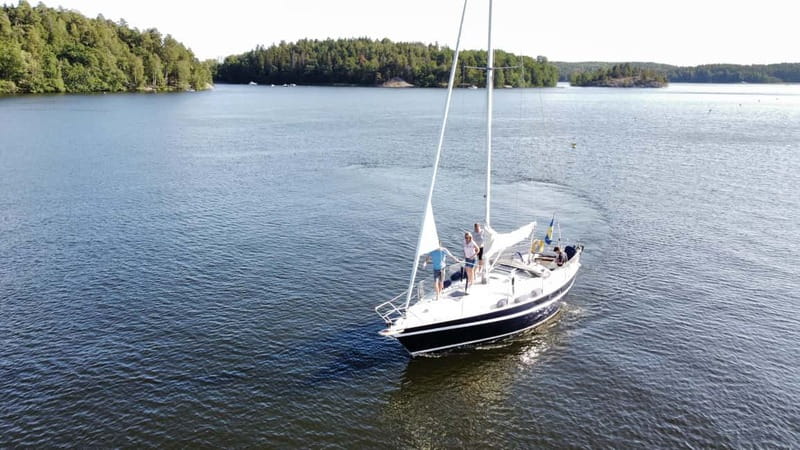 Sail & See -Private sailing Tour with Swimming & Sightseeing - What this tour does not try to be