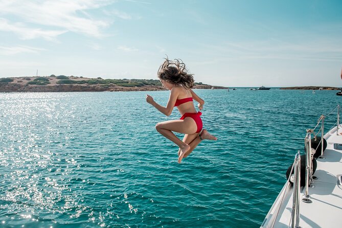 Sail the Athenian Coastline on a Catamaran with Meal & Wine - Nisís Idhroúsa: your first long swim stop