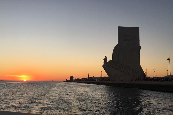 Sailboat Tour in Lisbon with drinks included | Morning and Sunset - Belém Tower and Jerónimos Monastery in evening light