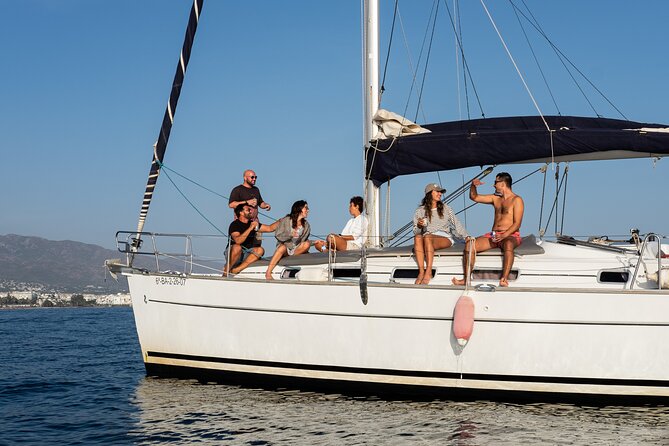 Sailing Adventure: Sailing, Dolphins and Relaxation with Drinks - Sailing from Puerto Banús, not central Málaga