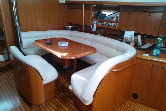 Sailing boat from Santa Teresa di Gallura to the Maddalena Archipelago - The real concern is rough water