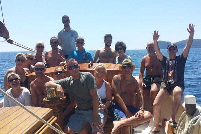 Sailing day trip on Tall Ship Andrea Jensen with Lunch and Wine - Fresh lunch, local wine, and an easy pace
