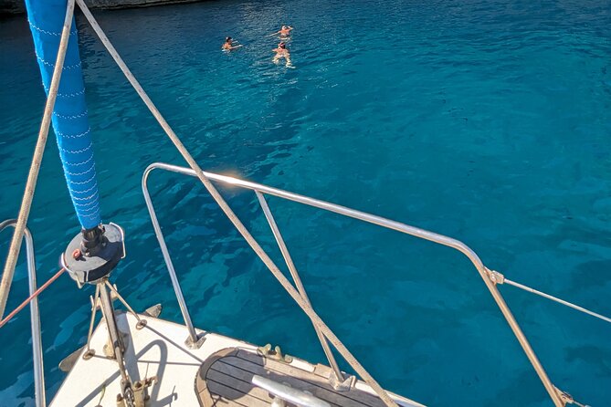 Sailing Experience to Capo Caccia from Alghero - Punta Giglio and the drama of Porto Conte