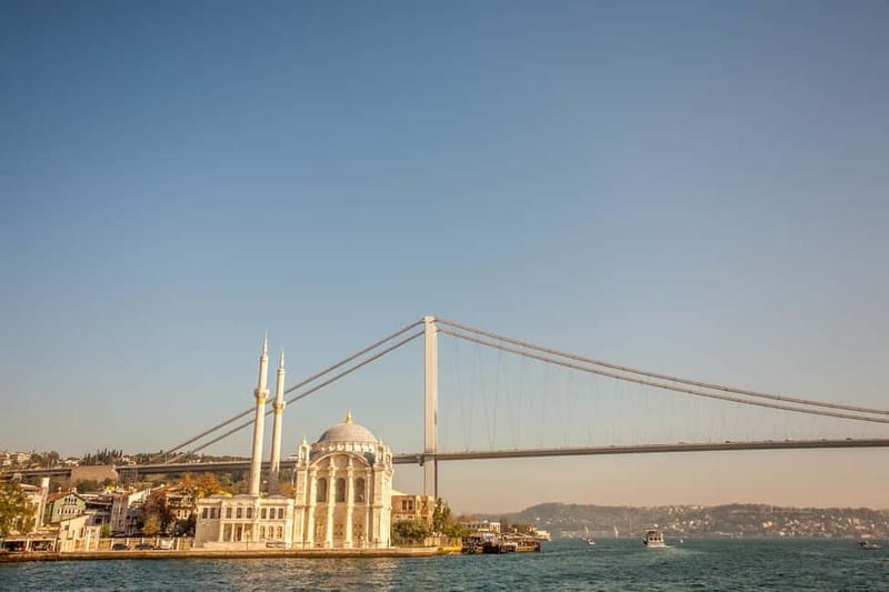 Sailing Through Culture Bosphorus and Spice Bazaar Tour - Why this route works well in Istanbul