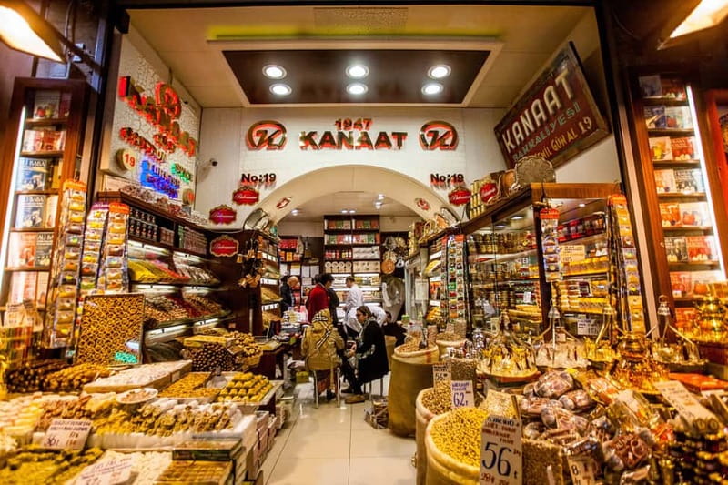 Sailing Through Culture Bosphorus and Spice Bazaar Tour - Who will get the most from this tour
