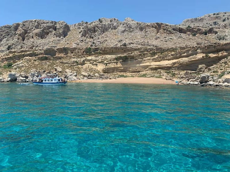 Sailing tour around Lindos with food and drinks - Why this Lindos sailing trip feels different