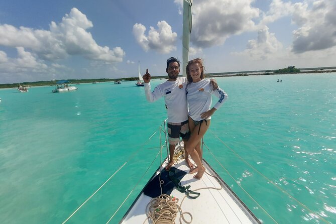 Sailing Tour around the Bacalar Lagoon - The Abandonado hotel brings an unusual final stop