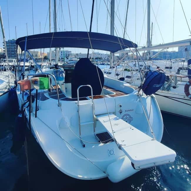 Sailing tour on Salento coast - The onboard aperitif and what to pack