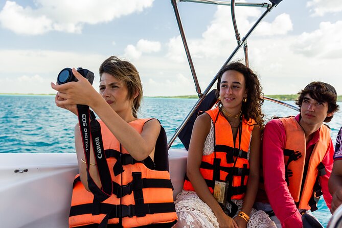 Sailing Tour through the Lagoon of the 7 Colors - The pirate canal and Bacalar’s past