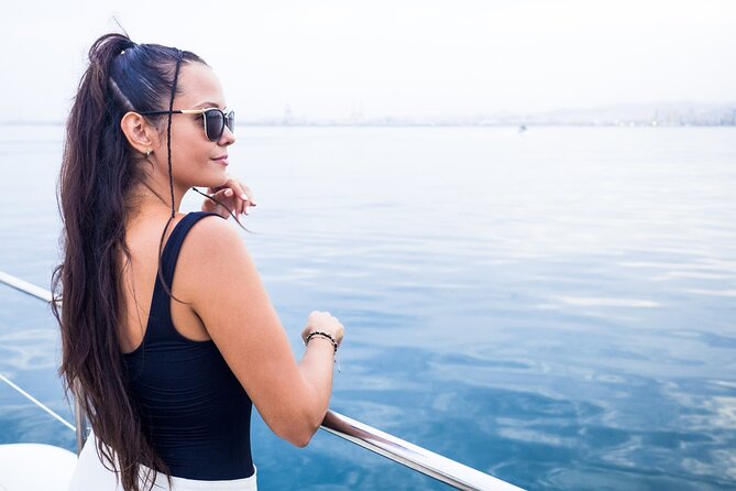 Sailing trip and swim in the bay of Dénia on a catamaran - Who will enjoy this trip most