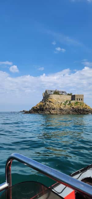 Saint-Malo: Sailing & discovering the Bay - Vauban forts, islands, and the defensive bay
