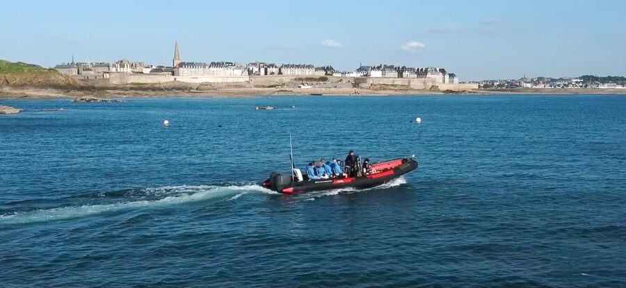 Saint-Malo: Sailing & discovering the Bay - Dinard villas and the city of Aleth