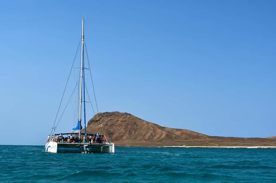 Sal: All-Inclusive Half-Day Lounge Catamaran Cruise - Morning or afternoon departure?