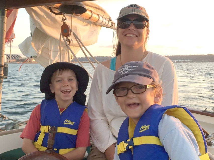 San Diego: Classic Yacht Sailing Experience - What comes with the $109 price