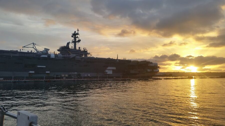 San Diego: San Diego Bay Sunset & Daytime Sailing Experience - Day sailing or sunset sailing?