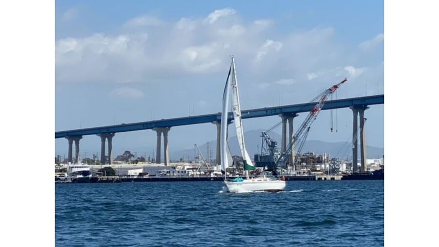 San Diego: Sunset and Day Sailing Excursion with Drinks - The genuine sailing part
