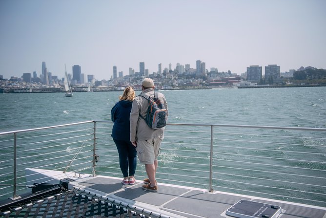 San Francisco Bay Sailing Cruise - Food, drinks, and onboard comfort
