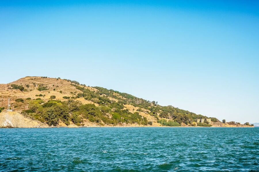 San Francisco: Bay Sailing Tour with Drinks - The Golden Gate Bridge is the payoff