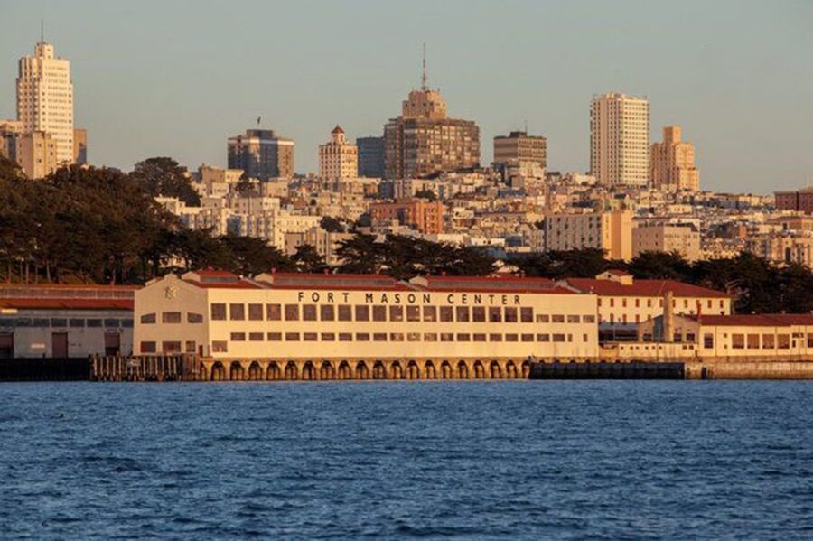 San Francisco: Golden Gate Bridge Catamaran Cruise - Alcatraz and the San Francisco skyline