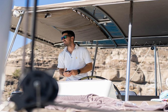 Santorini:All-inclusive Catamaran Cruise with Thirassia Stop - A surprisingly serious meal onboard