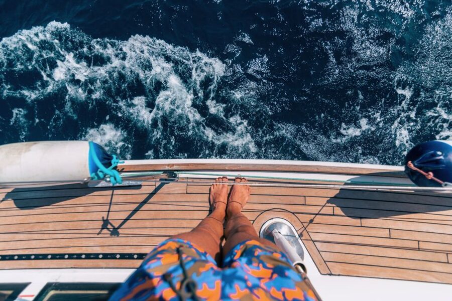 Santorini Caldera: Sunset Sailing Cruise with Meal - Sunset on the return to Vlychada