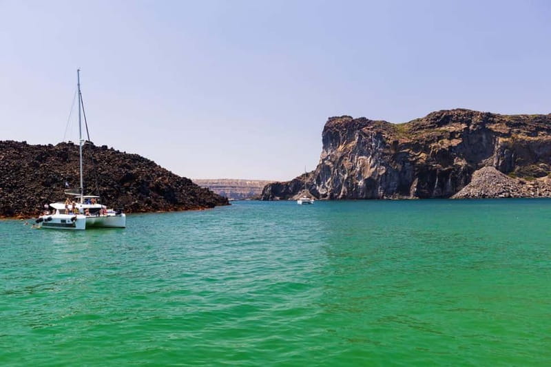 Santorini: Catamaran Cruise with Fresh Meal & Open Bar - The hot springs and Santorini Volcano