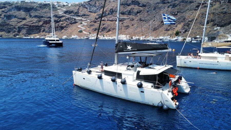 Santorini: Catamaran Cruise with Lunch, Drinks, & Oia Visit - Who will get the most from this cruise