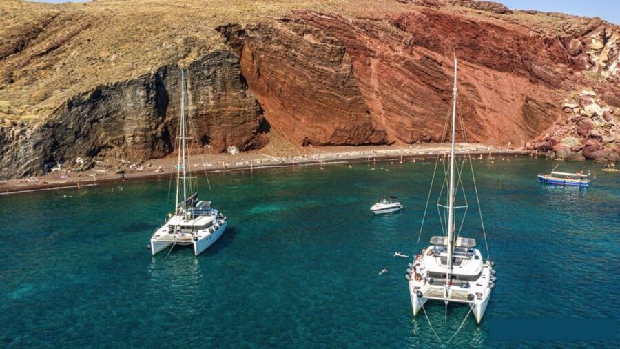 Santorini: Catamaran Cruise with Lunch, Drinks, & Oia Visit - Lunch, drinks, and the feel on board