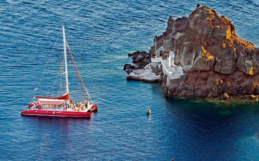Santorini: Cruise Catamaran with BBQ & Drinks Day or Sunset - Getting from your hotel to the Aegean