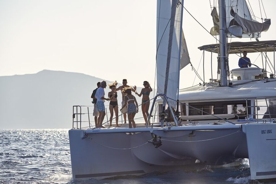 Santorini: Luxurious Catamaran Cruise with Meal & Open Bar - What to wear and pack
