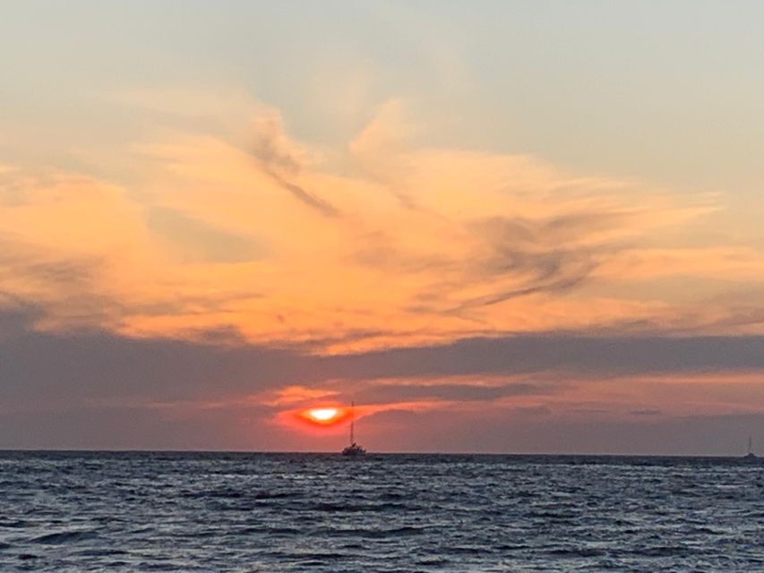 Santorini: Private 5-Hour Sunset Sailing Tour with Dinner - Sunset from the water, then a quiet return