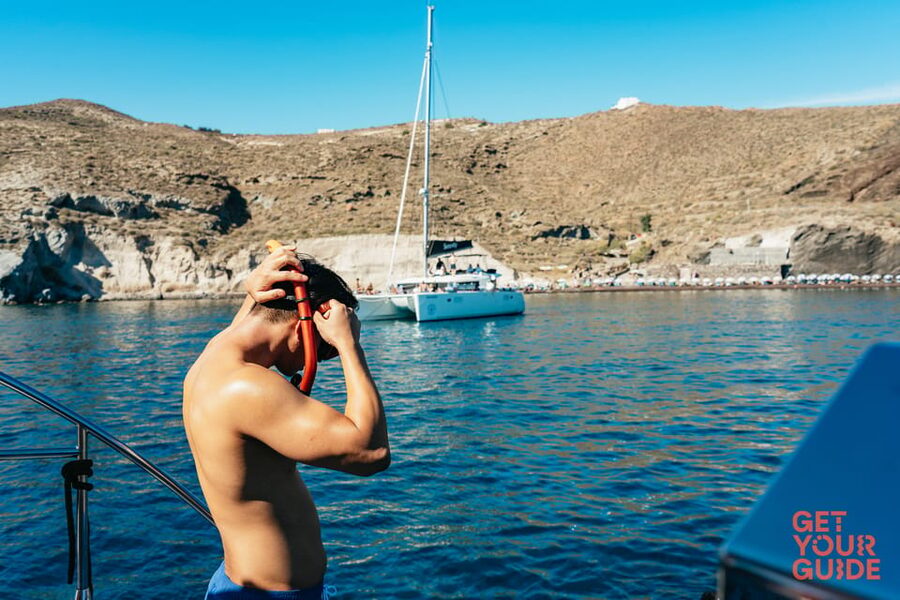 Santorini: Private Catamaran Tour with BBQ Meal and Drinks - Palea Kameni and the sulfurous hot springs