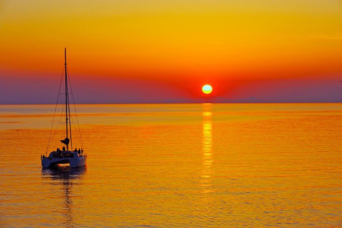 Santorini Sunset Luxury Sailing Catamaran Cruise with BBQ, drinks, transfer - Why this cruise works so well for Santorini