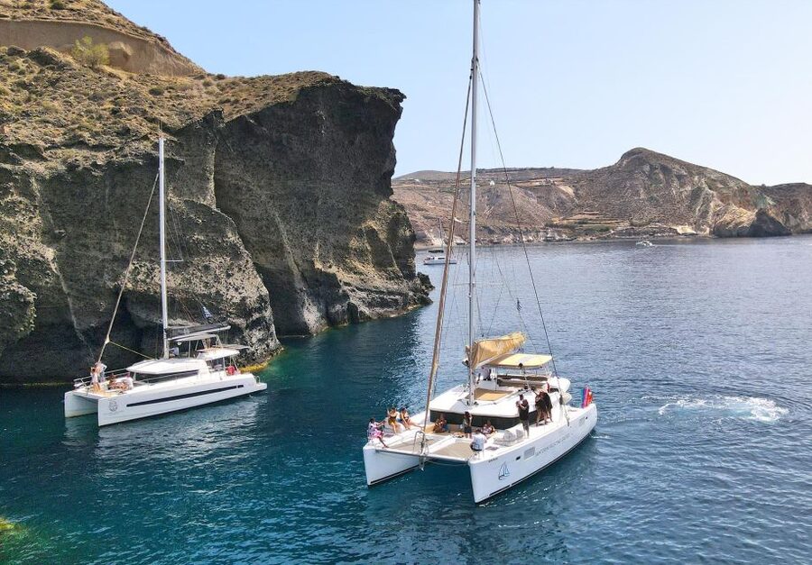 Santorini: Sunset Sailing Cruise, with Dinner and Drinks - Key points to know before you book