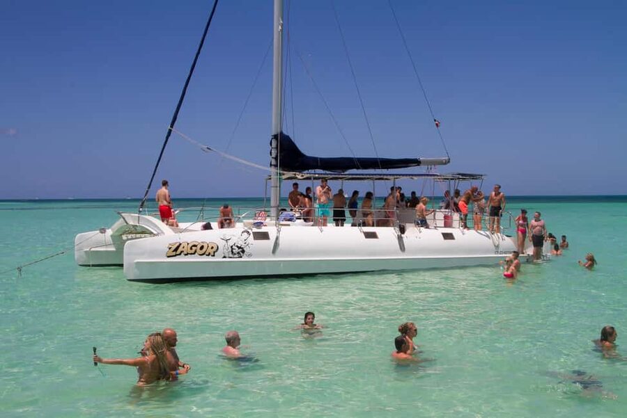Saona Island Comfort Experience by Catamaran - Natural Caribbean pools and starfish