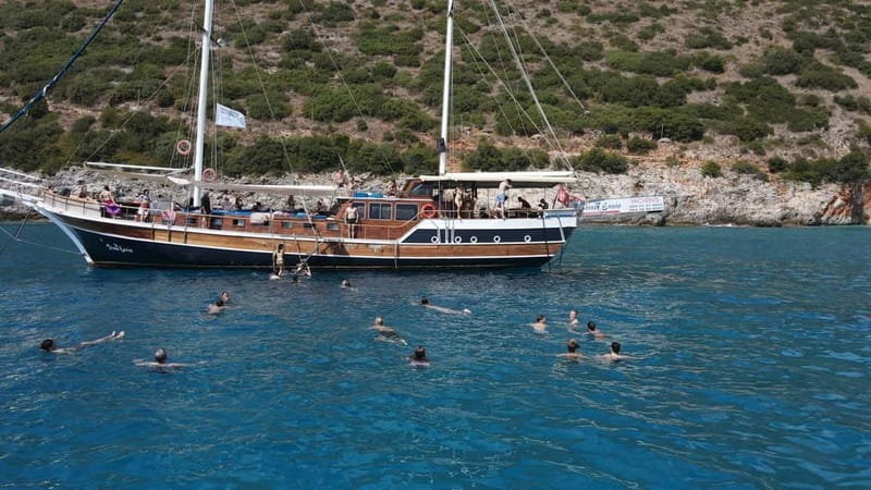 Saranda: Discover Secret Bays with Prince Ennio Yacht Tour - Who should book this yacht trip?
