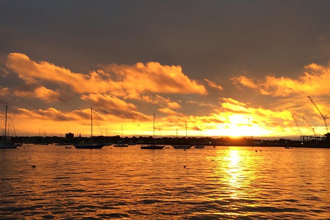 Schooner Fame Sailing Tour - Drinks, snacks, and onboard comfort