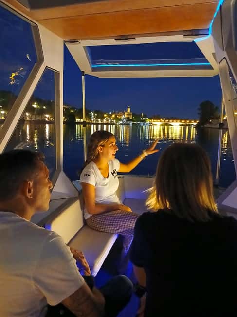Seville: Sail the River. 100% private - A guide who adds more than landmark names